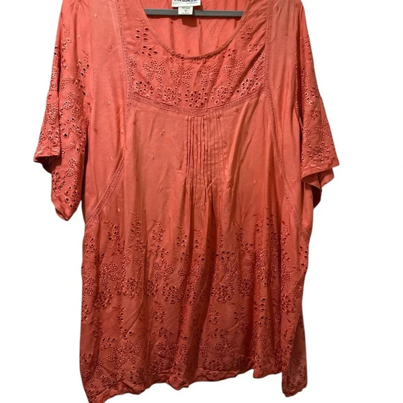 North Style Women's Coral Eyelet Top - Picture 2 of 9